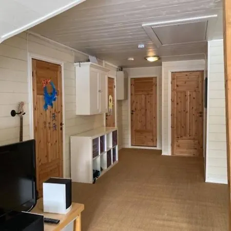 Comfortable House In Quiet Area Сasa de vacaciones